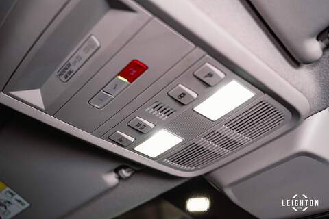 Volkswagen Transporter 2.0 T32 Diesel 204PS DSG 4Motion Kombi Van LWB - U6080