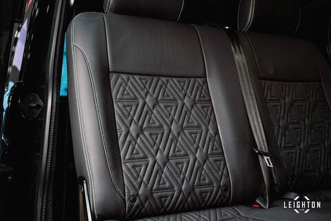 Volkswagen Transporter 2.0 T32 Diesel 204PS DSG 4Motion Kombi Van LWB - U6080