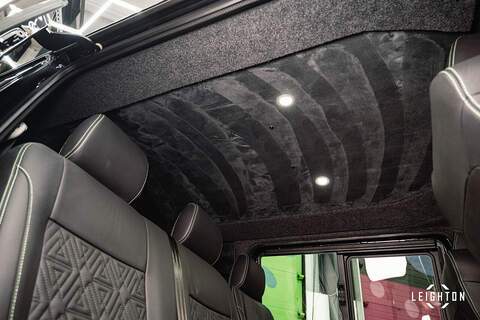 Volkswagen Transporter 2.0 T32 Diesel 204PS DSG 4Motion Kombi Van LWB - U6080