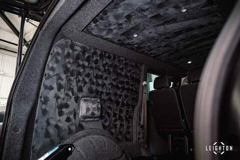 Volkswagen Transporter 2.0 T32 Diesel 204PS DSG 4Motion Kombi Van LWB - U6080