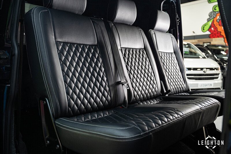 Volkswagen Transporter 2.0 - Large 23