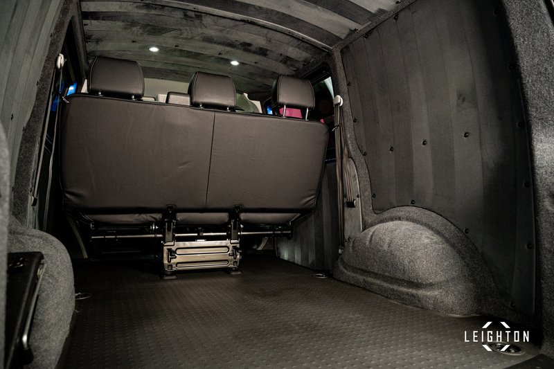 Volkswagen Transporter 2.0 T32 Diesel 150PS Manual Kombi Van SWB - U5050