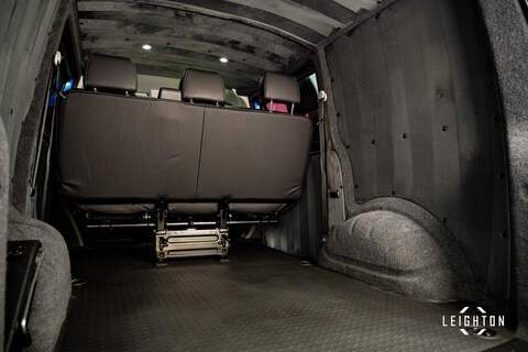 Volkswagen Transporter 2.0 T32 Diesel 150PS Manual Kombi Van SWB - U5050