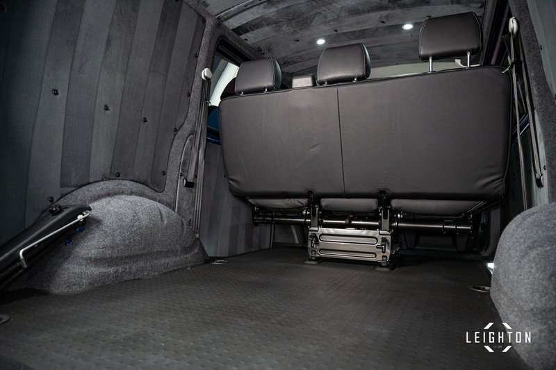 Volkswagen Transporter 2.0 T32 Diesel 150PS Manual Kombi Van SWB - U5050