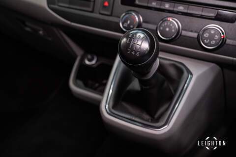 Volkswagen Transporter 2.0 T32 Diesel 150PS Manual Kombi Van SWB - U5050