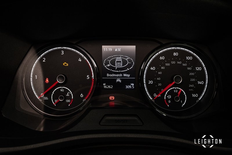 Volkswagen Transporter 2.0 T32 Diesel 150PS Manual Kombi Van SWB - U5050