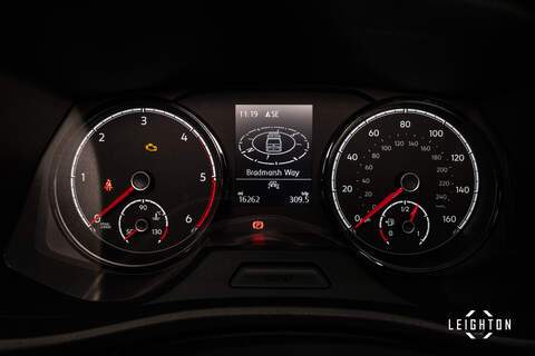 Volkswagen Transporter 2.0 T32 Diesel 150PS Manual Kombi Van SWB - U5050