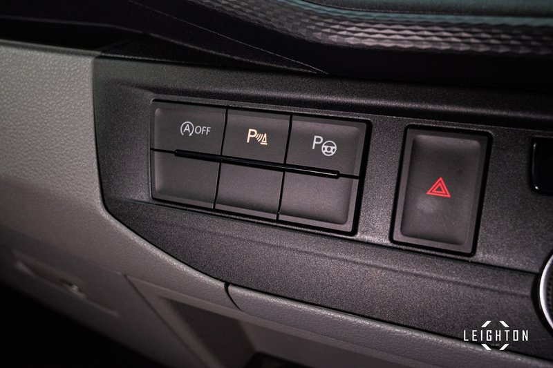 Volkswagen Transporter 2.0 T32 Diesel 150PS Manual Kombi Van SWB - U5050