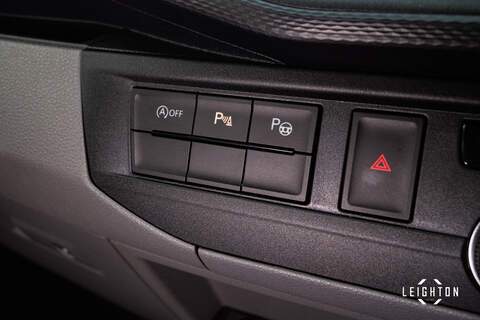 Volkswagen Transporter 2.0 T32 Diesel 150PS Manual Kombi Van SWB - U5050