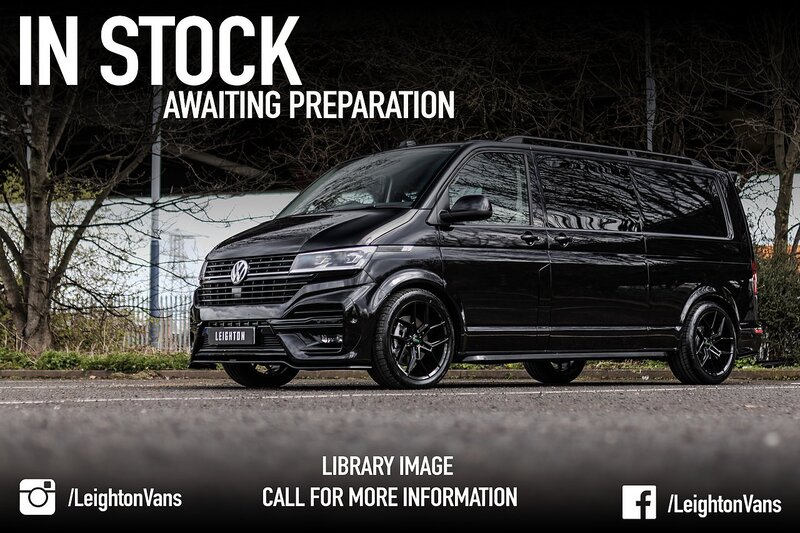 Volkswagen Transporter T6.1 T32 LWB 2.0BiTDI 150PS DSG 4MOTION Kombi LV-R  Pack Deep Black Pearl