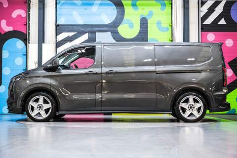 Ford E-Transit Custom 340 Electric 65kWh Auto Panel Van L2 H1 - U55111
