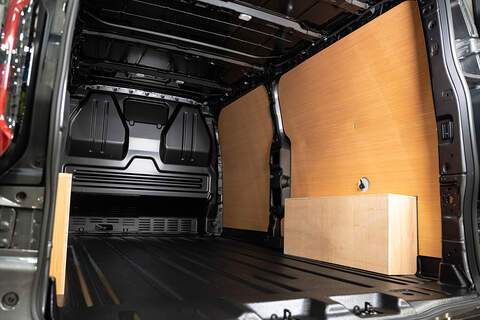 Ford E-Transit Custom 340 Electric 65kWh Auto Panel Van L2 H1 - U55111