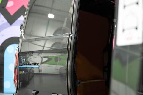 Ford E-Transit Custom 340 Electric 65kWh Auto Panel Van L2 H1 - U55111