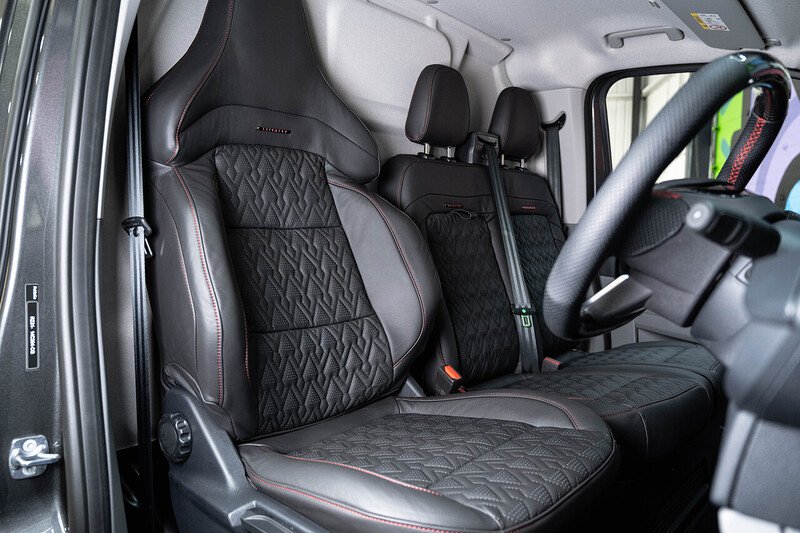 Ford E-Transit Custom 65 - Large 73