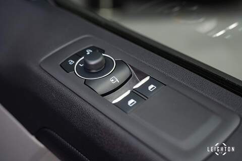 Ford E-Transit Custom 320 Electric 65kWh Auto Panel Van L1 H1 - U5124