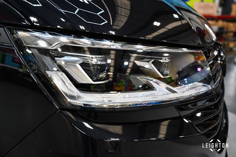 Volkswagen Transporter 2.0 - Large 9