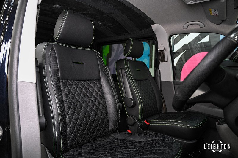 Volkswagen Transporter 2.0 - Large 24