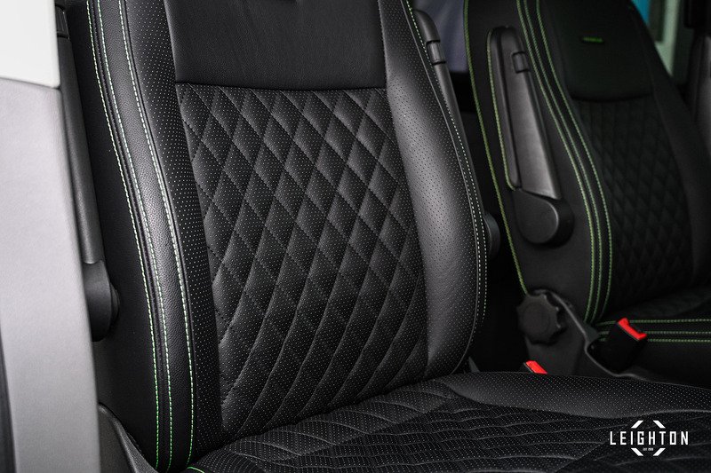 Volkswagen Transporter 2.0 - Large 32