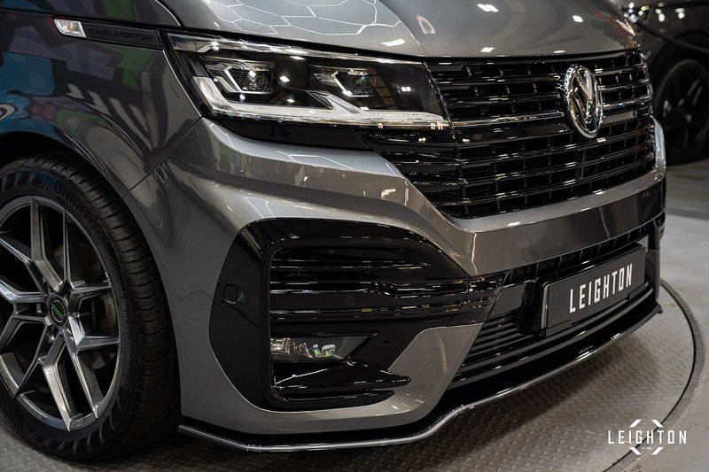 Volkswagen Transporter 2.0 T30 Diesel 150PS DSG Kombi Van SWB - U5145