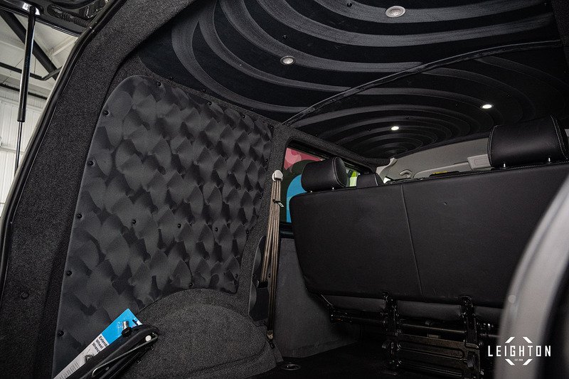 Volkswagen Transporter 2.0 T30 Diesel 150PS DSG Kombi Van SWB - U5145