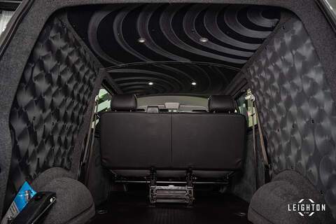 Volkswagen Transporter 2.0 T30 Diesel 150PS DSG Kombi Van SWB - U5145