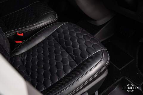 Volkswagen Transporter 2.0 T30 Diesel 150PS DSG Kombi Van SWB - U5145