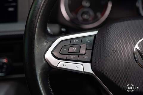 Volkswagen Transporter 2.0 T30 Diesel 150PS DSG Kombi Van SWB - U5145