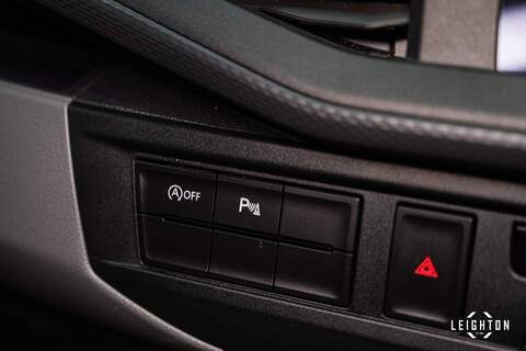 Volkswagen Transporter 2.0 T30 Diesel 150PS DSG Kombi Van SWB - U5145