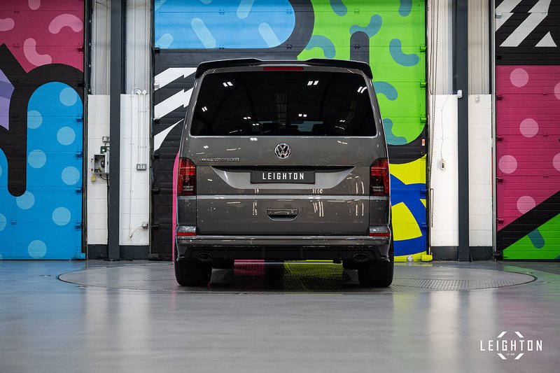 Volkswagen Transporter 2.0 T30 Diesel 150PS DSG Kombi Van SWB - U5145