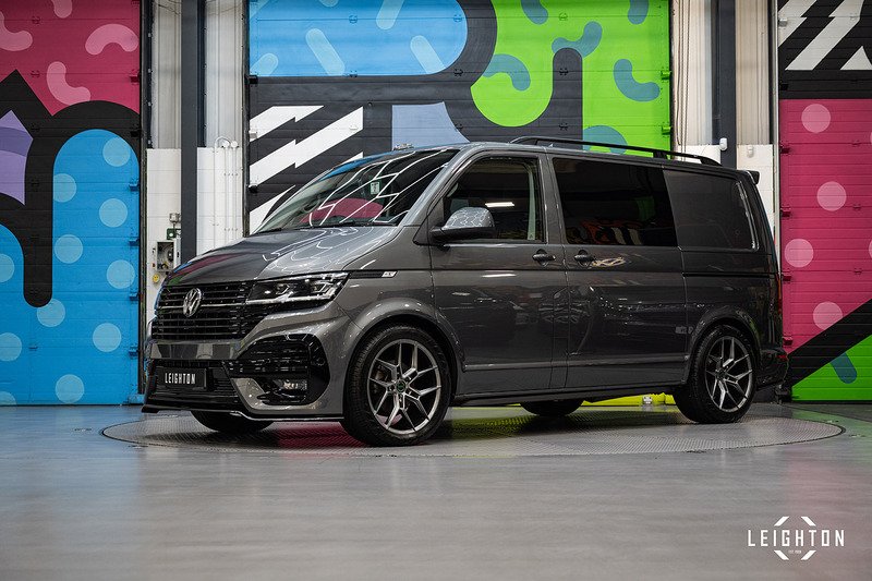 Volkswagen Transporter 2.0 T30 Diesel 150PS DSG Kombi Van SWB - U5145