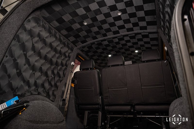 Volkswagen Transporter 2.0 - Large 18