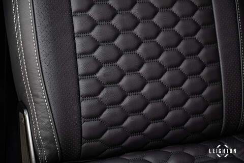 Volkswagen Transporter BiTDI T32 Highline - U6105