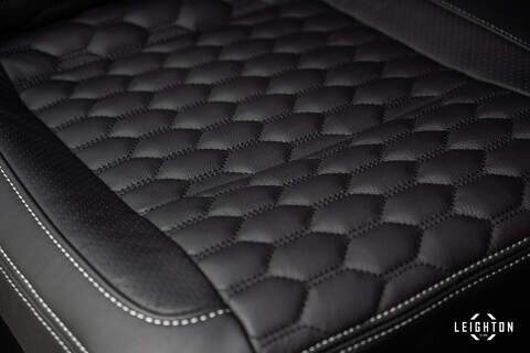 Volkswagen Transporter BiTDI T32 Highline - U6105