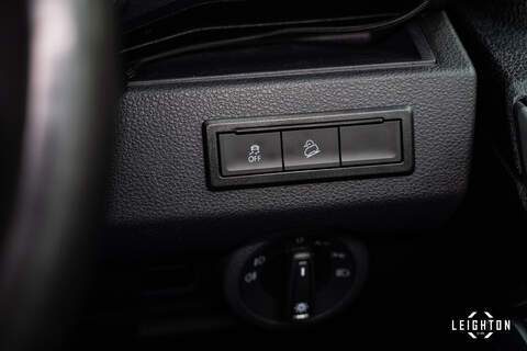 Volkswagen Transporter BiTDI T32 Highline - U6105