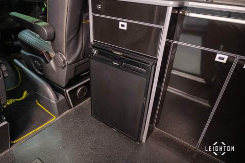 Volkswagen Transporter BiTDI T32 Highline Camper Conversion - U5288