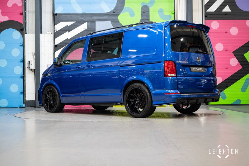 Volkswagen Transporter 2.0 T32 Diesel 150ps DSG Kombi SWB - U5255