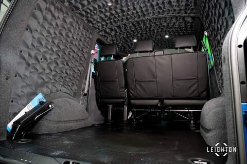 Volkswagen Transporter 2.0 T32 Diesel 150ps DSG Kombi SWB - U5255