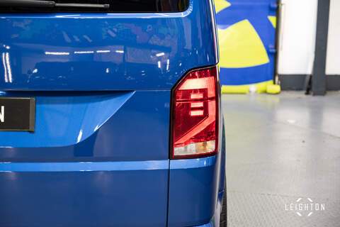 Volkswagen Transporter 2.0 T32 Diesel 150ps DSG Kombi SWB - U5255