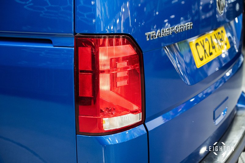 Volkswagen Transporter 2.0 T32 Diesel 150ps DSG Kombi SWB - U5255