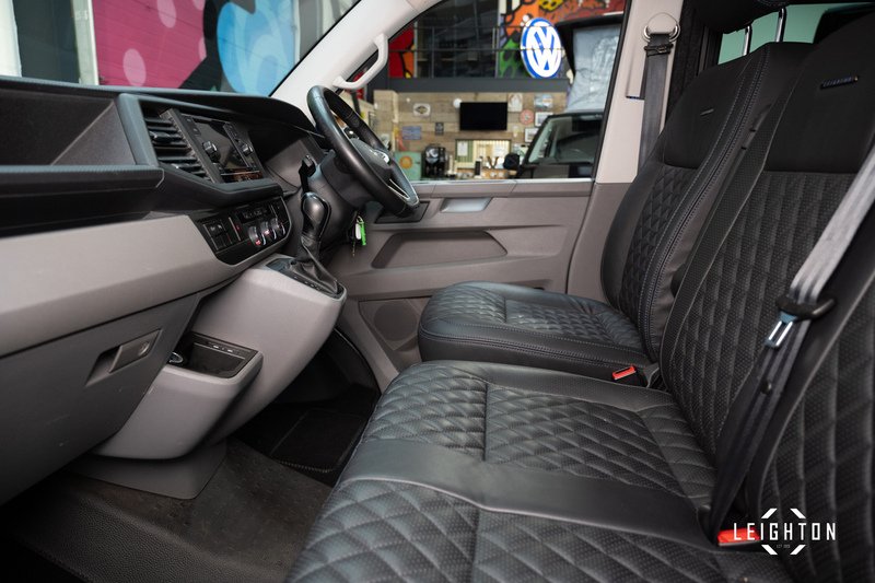 Volkswagen Transporter 2.0 T32 Diesel 150ps DSG Kombi SWB - U5255