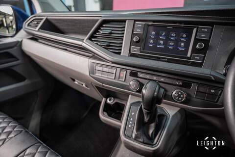 Volkswagen Transporter 2.0 T32 Diesel 150ps DSG Kombi SWB - U5255