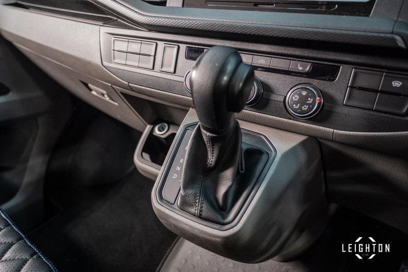 Volkswagen Transporter 2.0 T32 Diesel 150ps DSG Kombi SWB - U5255