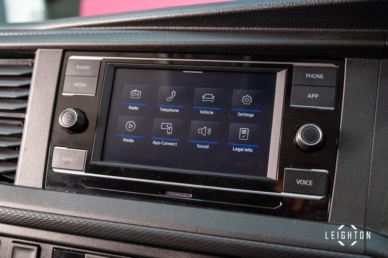 Volkswagen Transporter 2.0 T32 Diesel 150ps DSG Kombi SWB - U5255