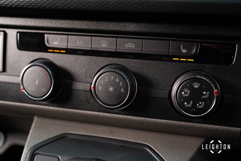 Volkswagen Transporter 2.0 T32 Diesel 150ps DSG Kombi SWB - U5255