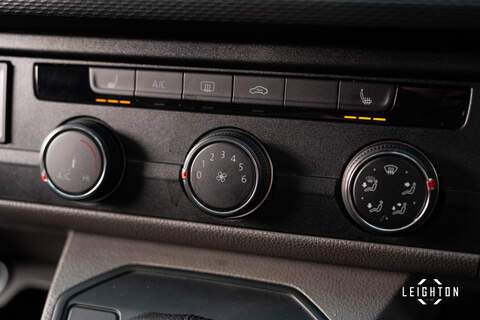 Volkswagen Transporter 2.0 T32 Diesel 150ps DSG Kombi SWB - U5255