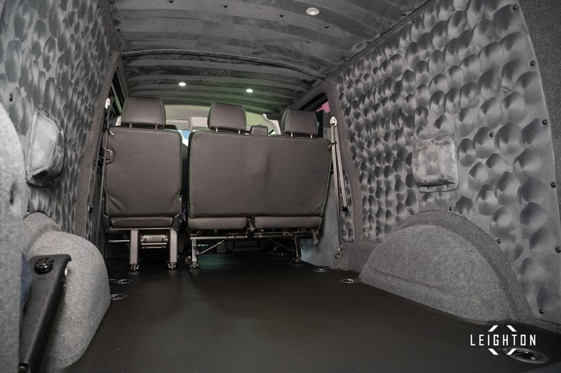 Volkswagen Transporter 2.0 T32 Diesel 204ps DSG 4Motion Kombi Van LWB - U5227