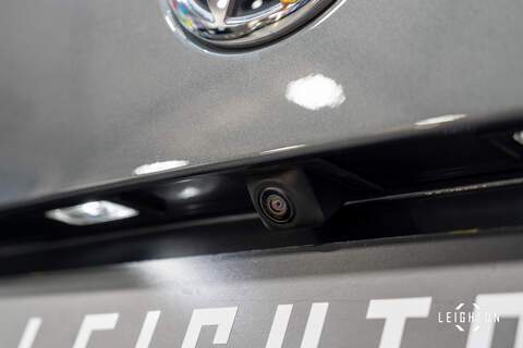 Volkswagen Transporter 2.0 T32 Diesel 204ps DSG 4Motion Kombi Van LWB - U5227