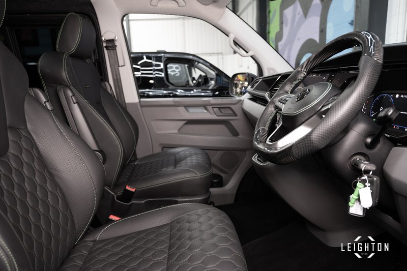 Volkswagen Transporter 2.0 T32 Diesel 204ps DSG 4Motion Kombi Van LWB - U5227