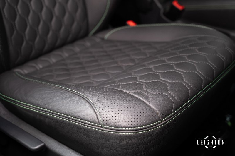 Volkswagen Transporter 2.0 T32 Diesel 204ps DSG 4Motion Kombi Van LWB - U5227