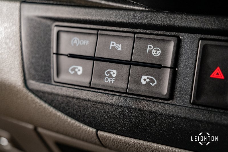 Volkswagen Transporter 2.0 T32 Diesel 204ps DSG 4Motion Kombi Van LWB - U5227